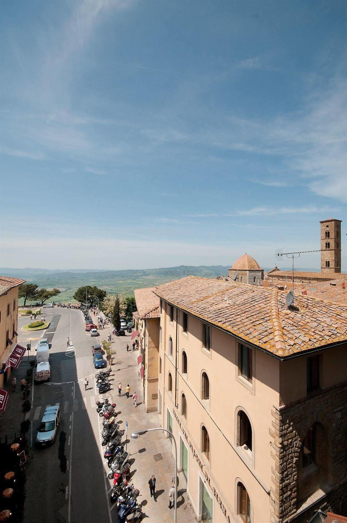 Allegroitalia Nazionale โวลแตร์รา ภายนอก รูปภาพ